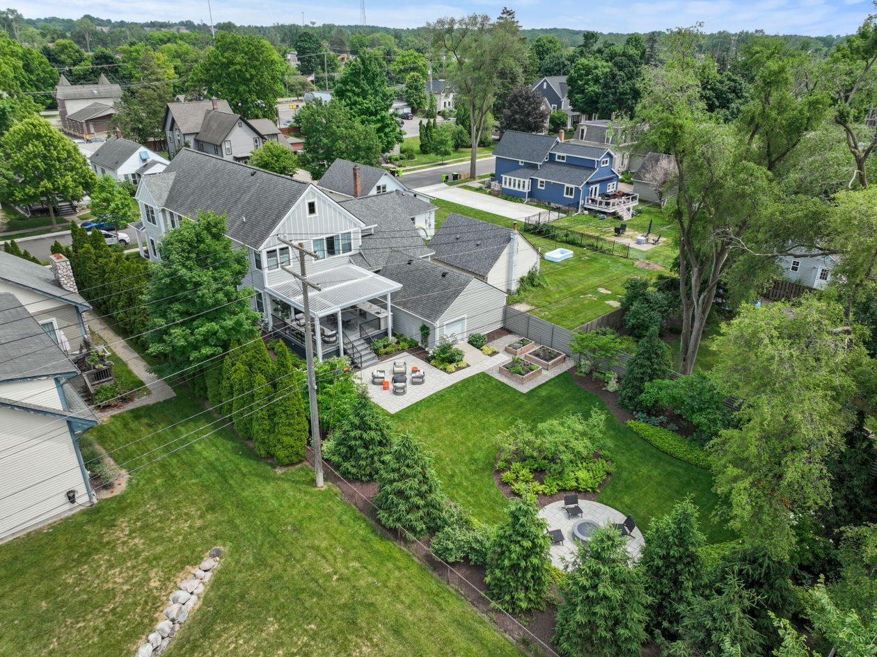 Northville Residence – Back Yard Retreat | Great Oaks Landscape