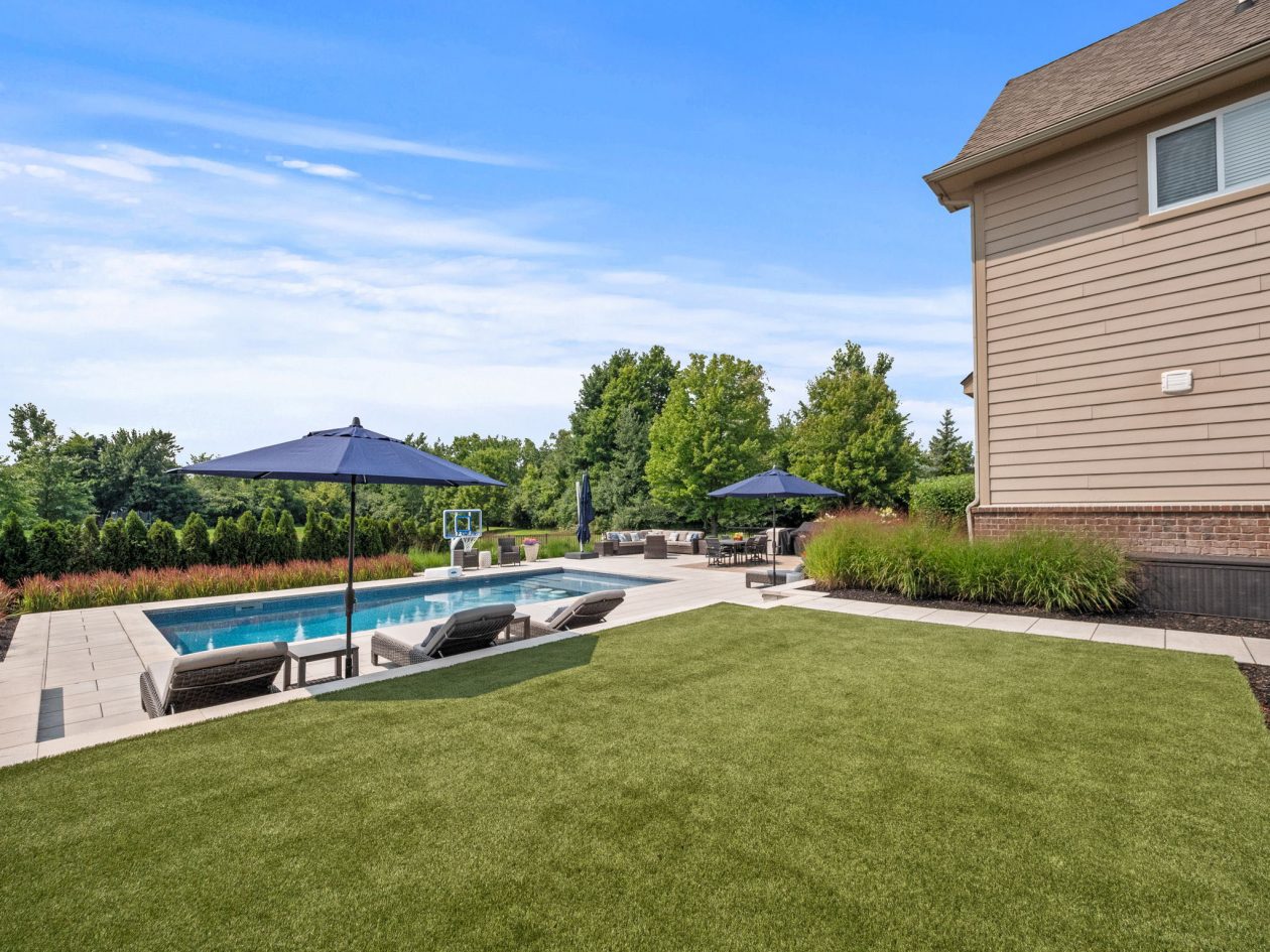 South Lyon Back Yard Pool & Patio | Great Oaks Landscape