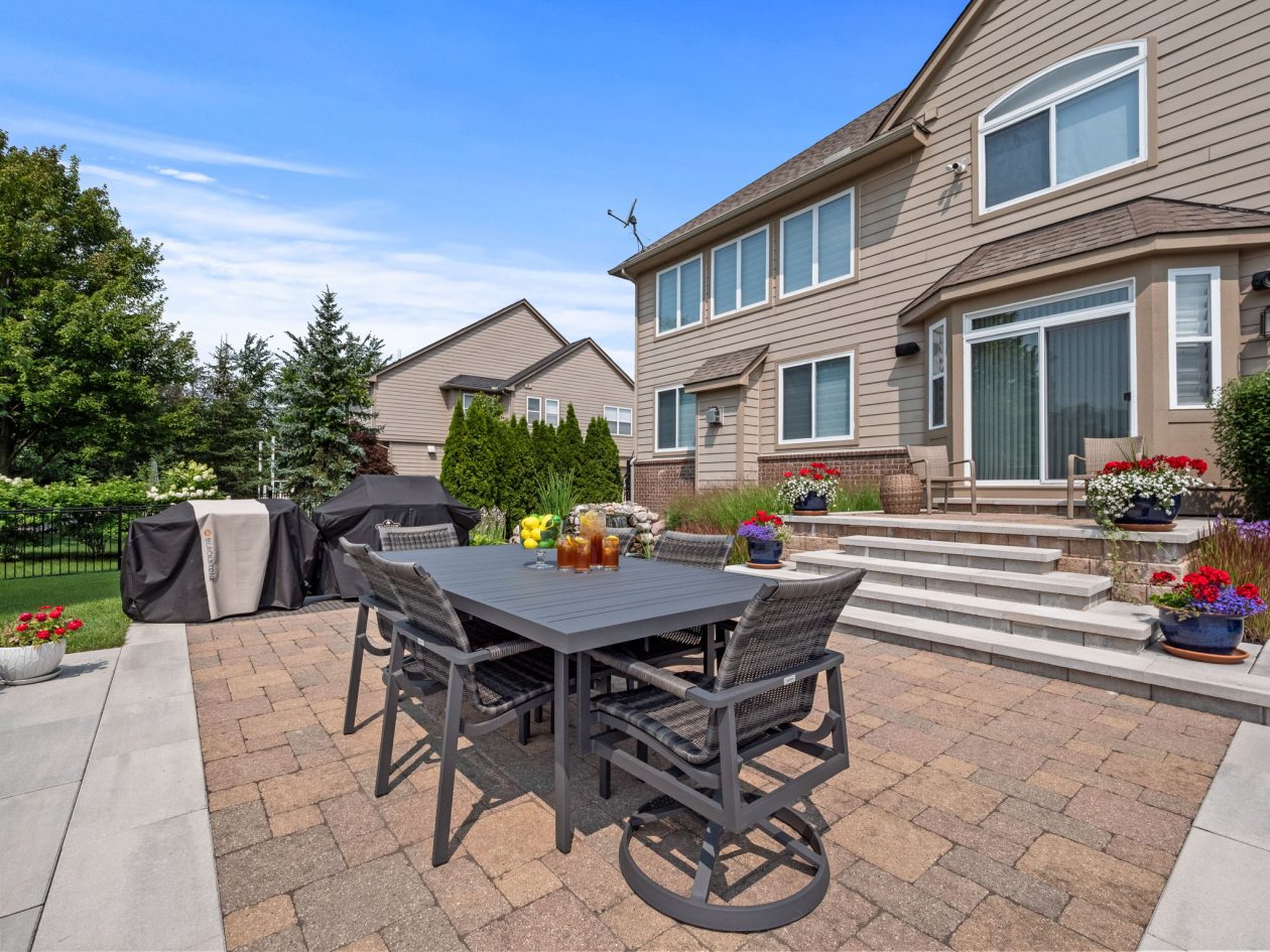 South Lyon Back Yard Pool & Patio | Great Oaks Landscape