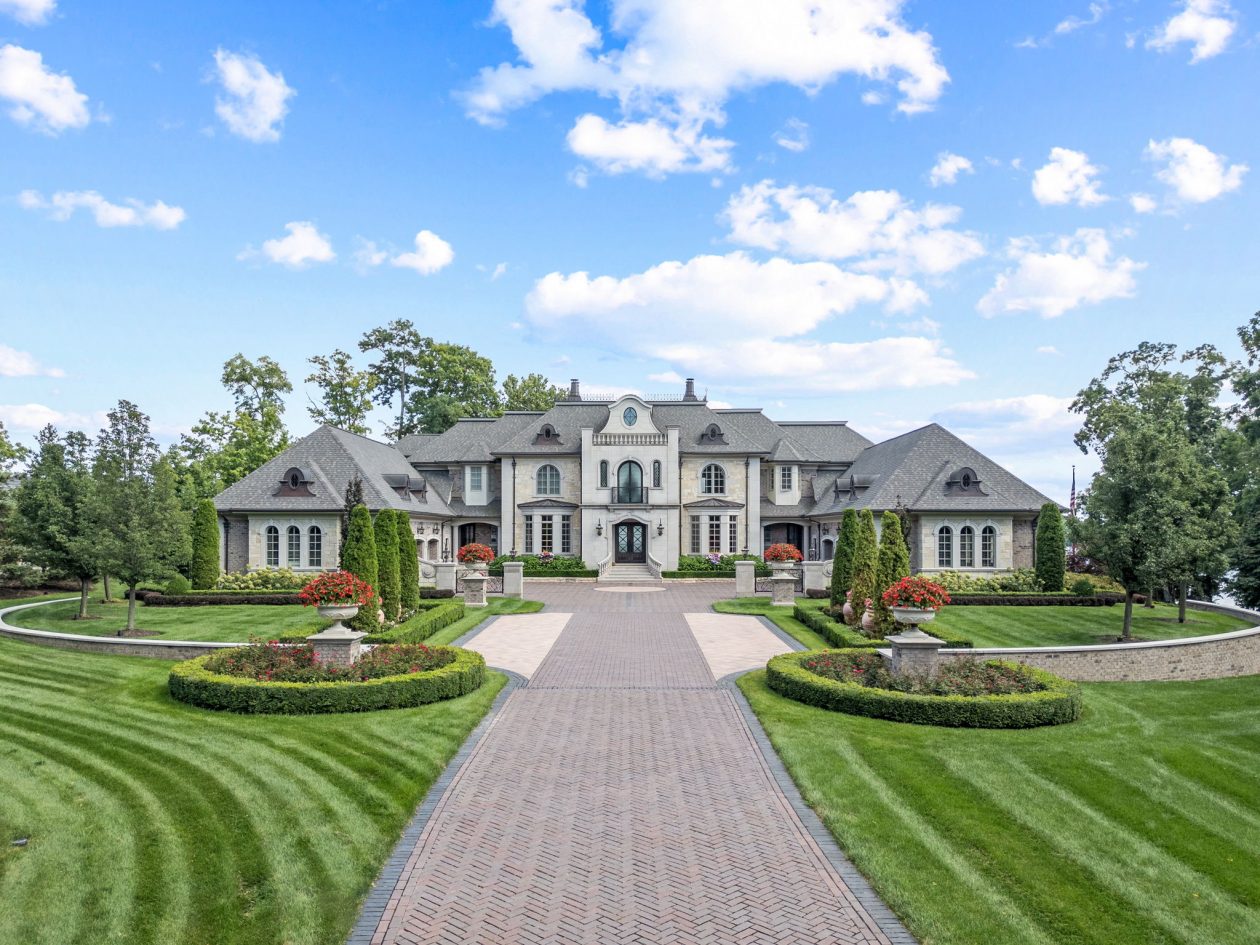 Orchard Lake Limestone Chateau | Great Oaks Landscape